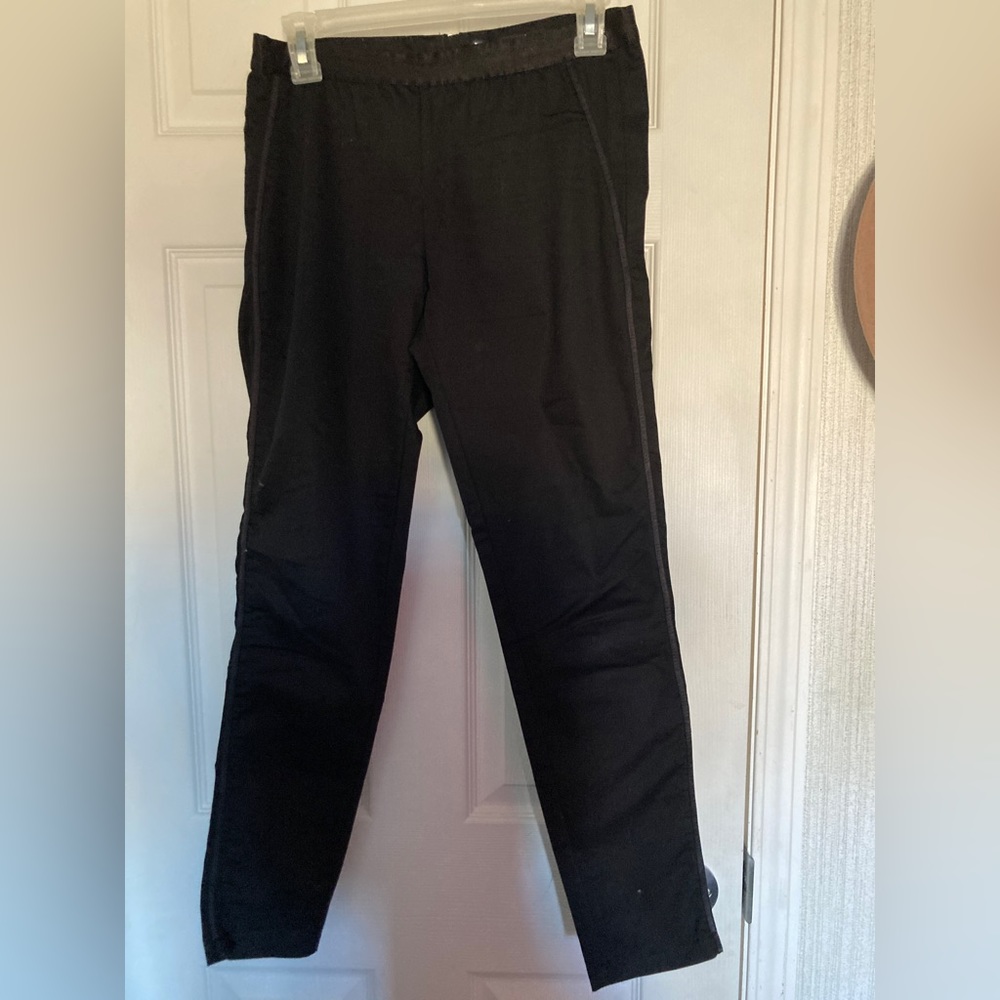h&m black jegging style pant (NO POCKETS)
